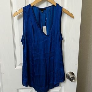 Banana republic v neck tank